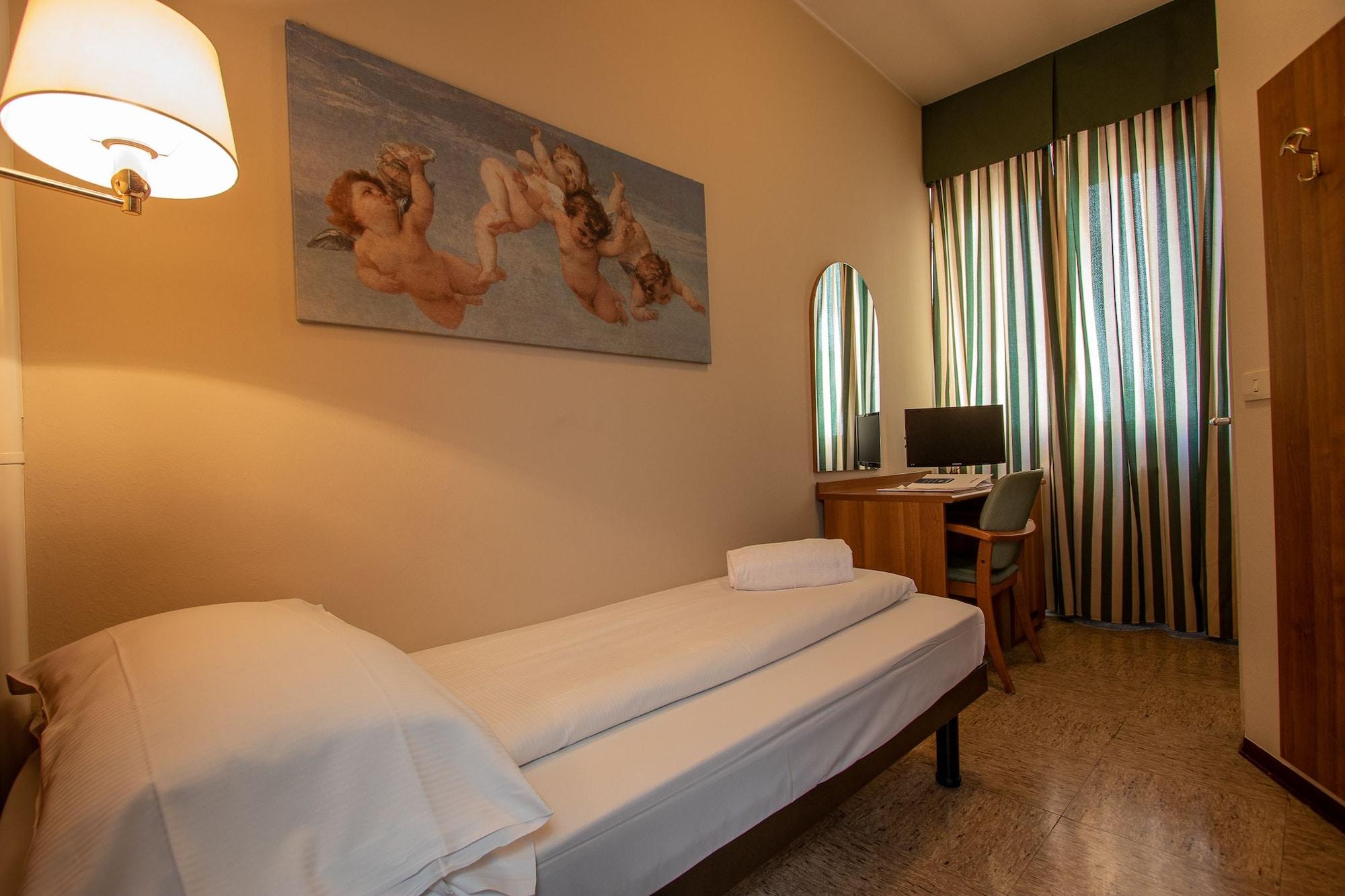 Hotel Corona Tirano Zewnętrze zdjęcie