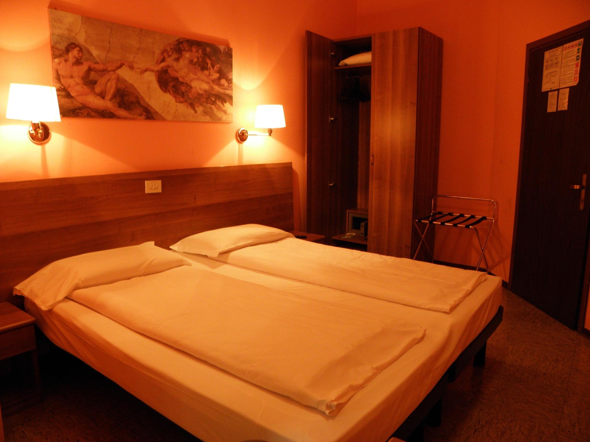 Hotel Corona Tirano Zewnętrze zdjęcie