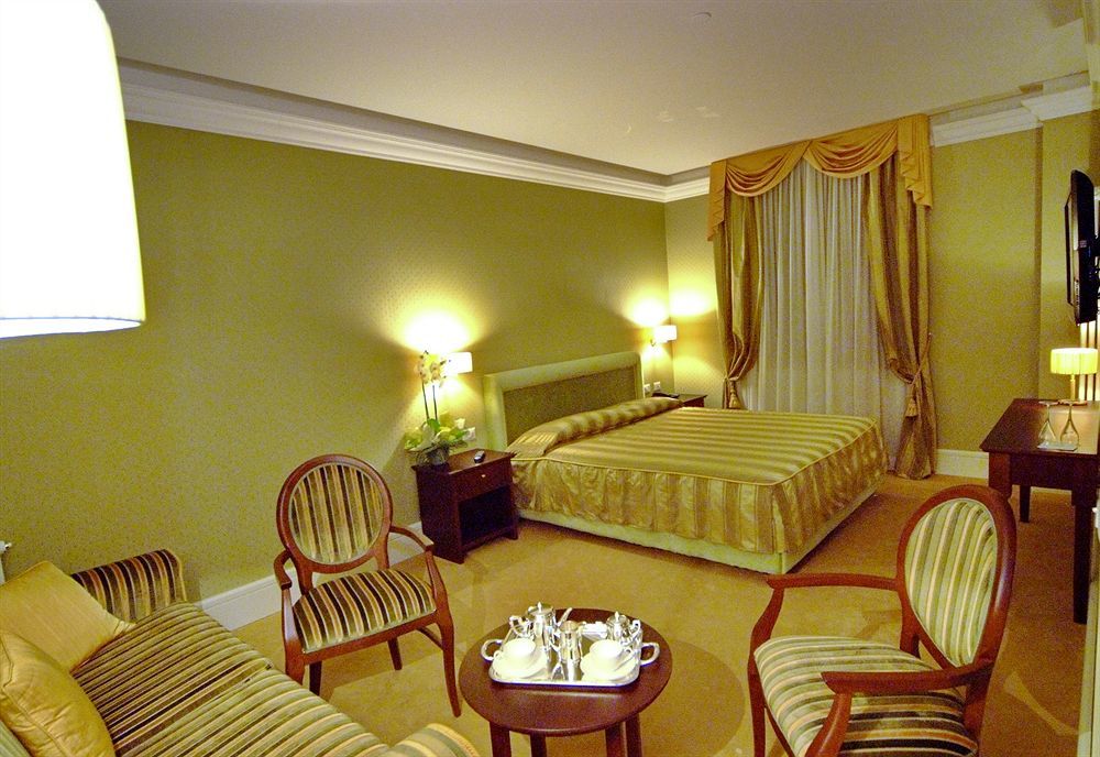Hotel Corona Tirano Zewnętrze zdjęcie